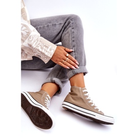 Tênis feminino clássico bege alto 2