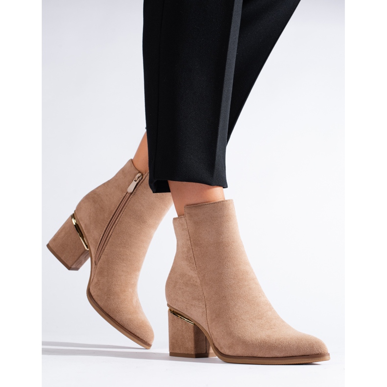 Botins de camurça bege da Shelovet 1