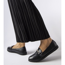 Mocassins pretos com strass da Paola 2