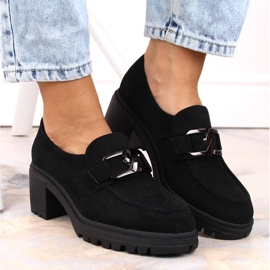 Salto alto em camurça preta com corrente Vinceza 10921 preto 1