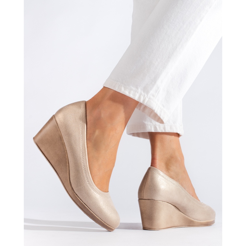 Sapatos de cunha de mulher Shelovet com purpurina dourado 2