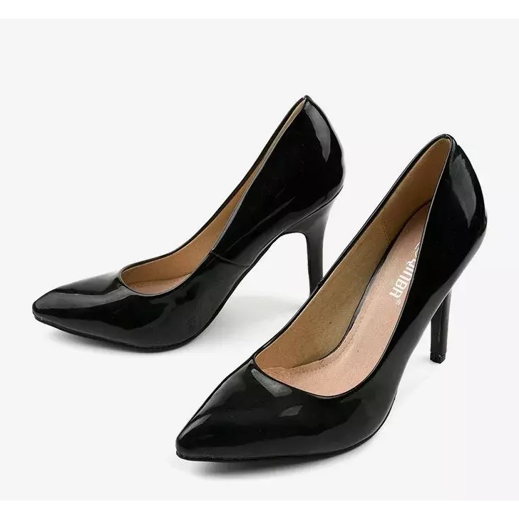 Sapatos pretos no calcanhar LEI-02 2