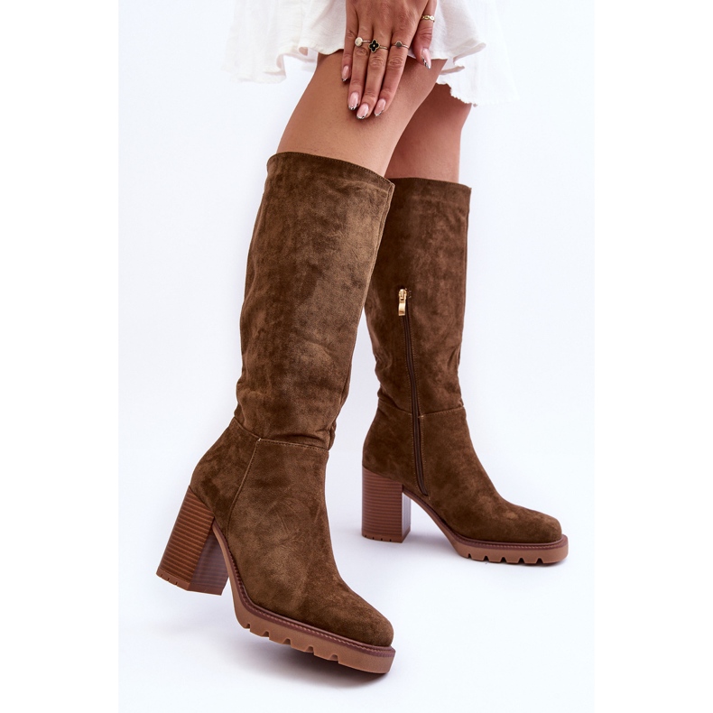 FJ1 Botas Virdana de camurça verde-oliva com salto enorme 2