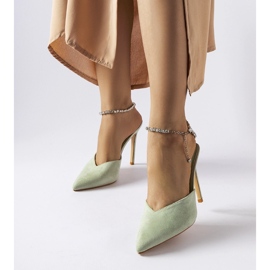 Chinelos Claude verdes de salto alto com strass 1