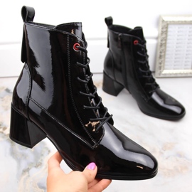 Botas femininas de salto alto com isolamento em couro envernizado, pretas Vinceza 58119 preto 1