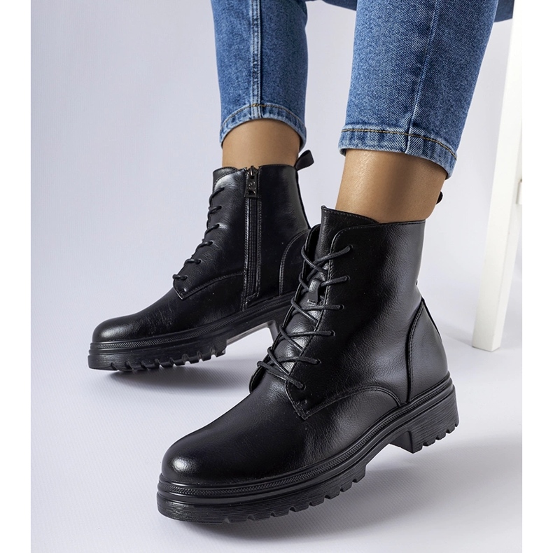 Botas isoladas pretas da Vinceza preto 1