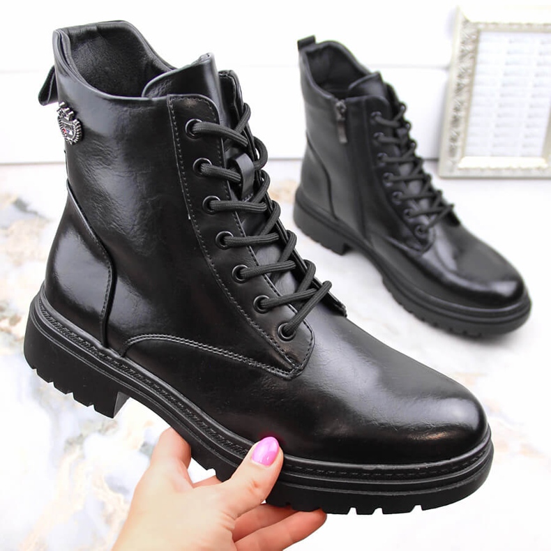 Botas femininas pretas com cadarço e zíper Potocki SZ12203 preto 1 Botas femininas pretas com cadarço e zíper Potocki SZ12203 preto 1