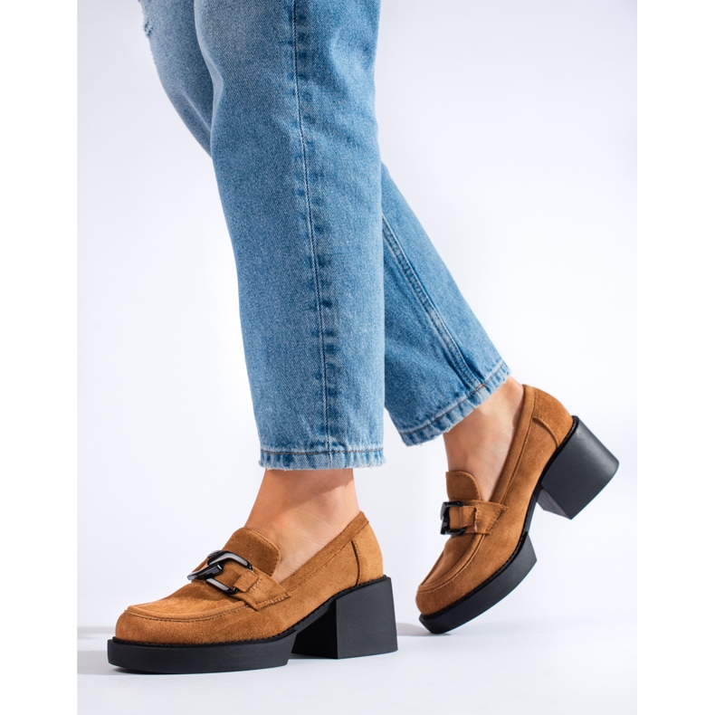 Sapatos femininos de salto alto em camurça camelo Shelovet marrom 2