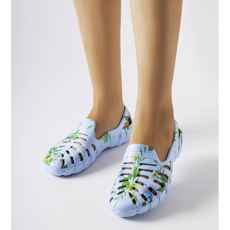 Inna Chinelos de borracha azul com padrão Eliano 1 Inna Chinelos de borracha azul com padrão Eliano 1