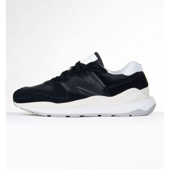 Tênis New Balance M M5740SLB preto 1