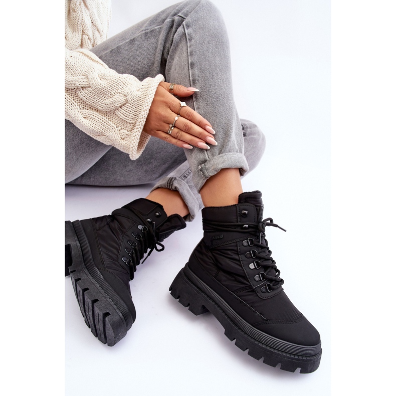 Botins femininos Trappers isolados com plataforma e salto plano Big Star MM274338 preto 1