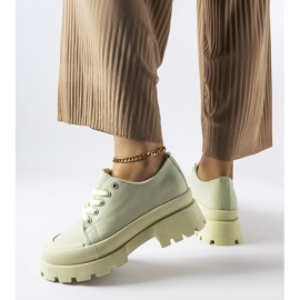 Sapatos verdes com sola Pointe enorme 1