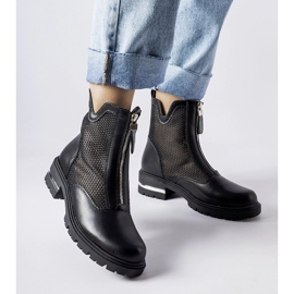 Botins Cavour pretos com aberturas 1 Botins Cavour pretos com aberturas 1