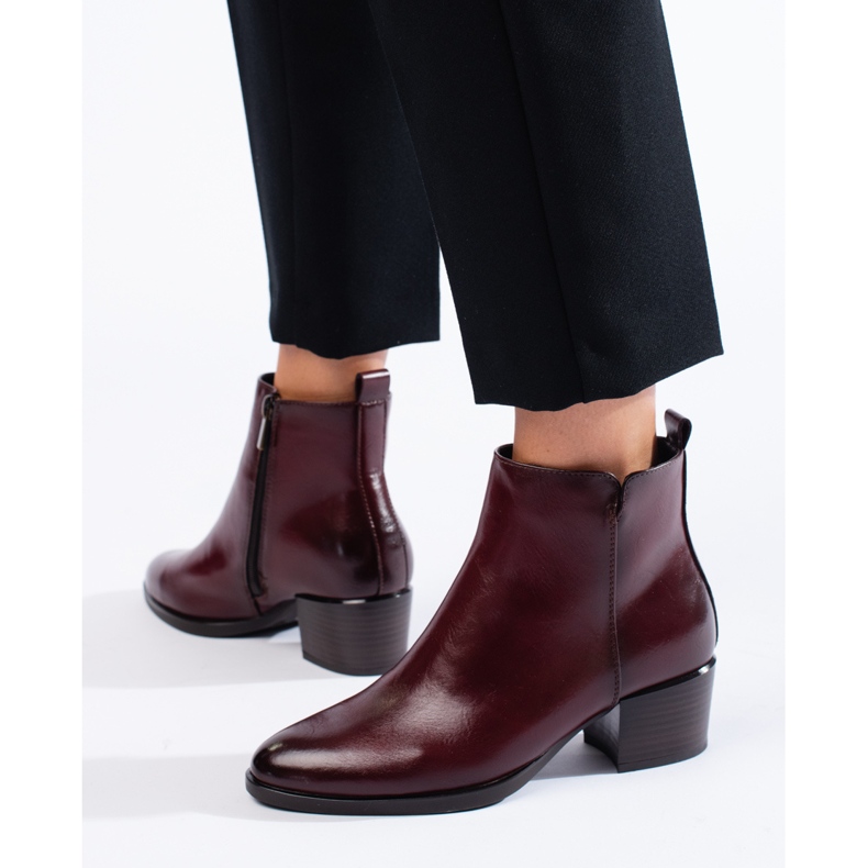 Botins cor de vinho com salto alto confortável da Vinceza vermelho 2