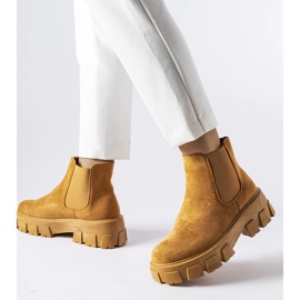 Botins femininos castanhos claros da Mooca 1