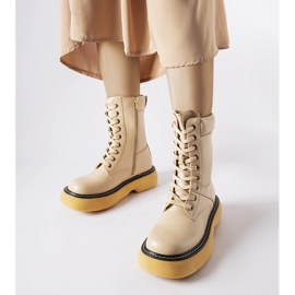 Botas de trabalho com isolamento bege na plataforma Davi 1 Botas de trabalho com isolamento bege na plataforma Davi 1