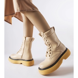 Botas de trabalho com isolamento bege na plataforma Davi 2