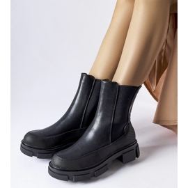 Botins pretos com parte superior elástica da Faisal 1