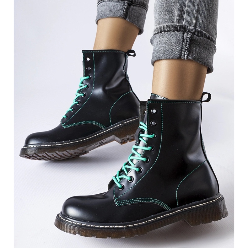Inna Botas pretas com fio decorativo Rocco verde preto 1
