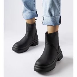 Botins Clotilde com isolamento de borracha preto 1
