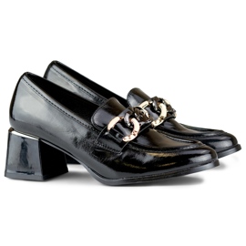 Sapatos femininos pretos de salto baixo envernizados 1