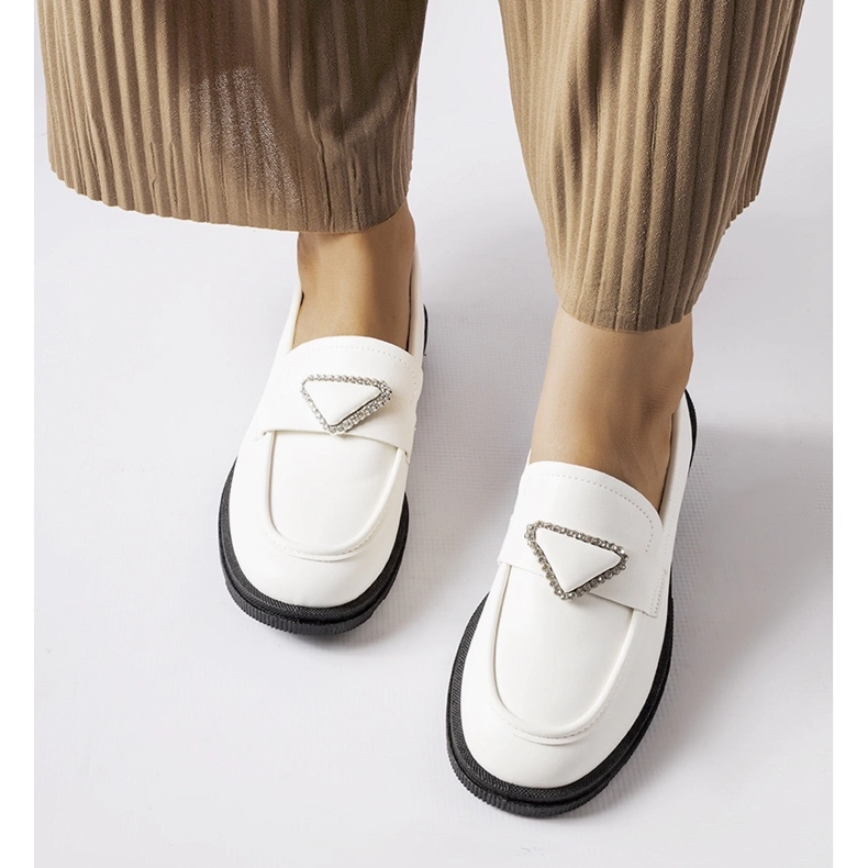 Mocassins brancos decorados com strass Marsilius 1