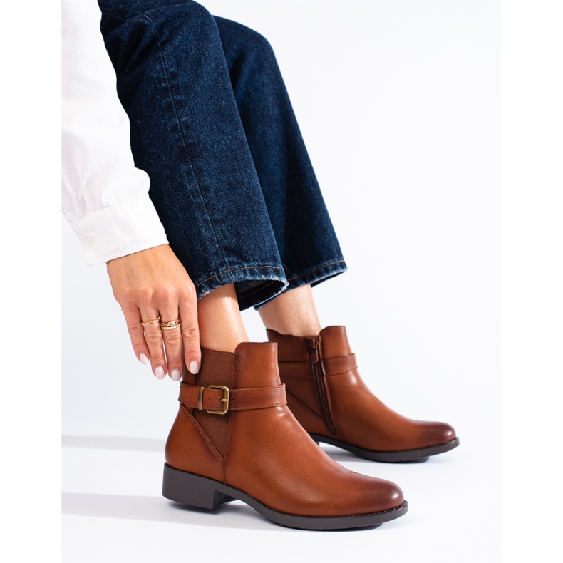 Botins femininos camel com aplicação de borracha Shelovet castanho 1 Botins femininos camel com aplicação de borracha Shelovet castanho 1
