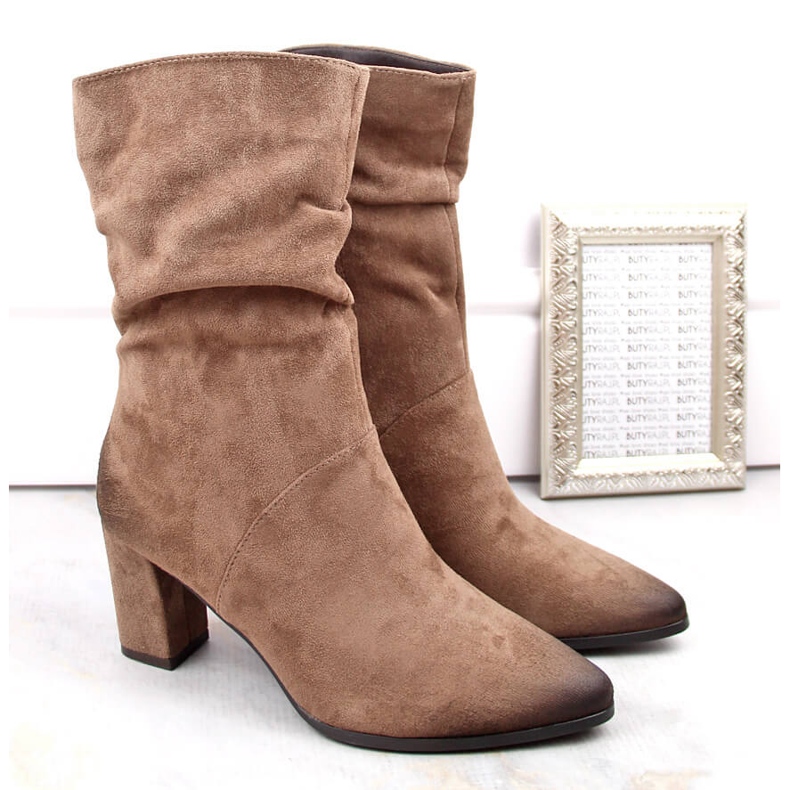 Botas femininas curtas, enrugadas e com isolamento, marrom, Vinceza 58146 castanho 1