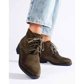 Botins com cadarço em camurça verde Shelovet. 1