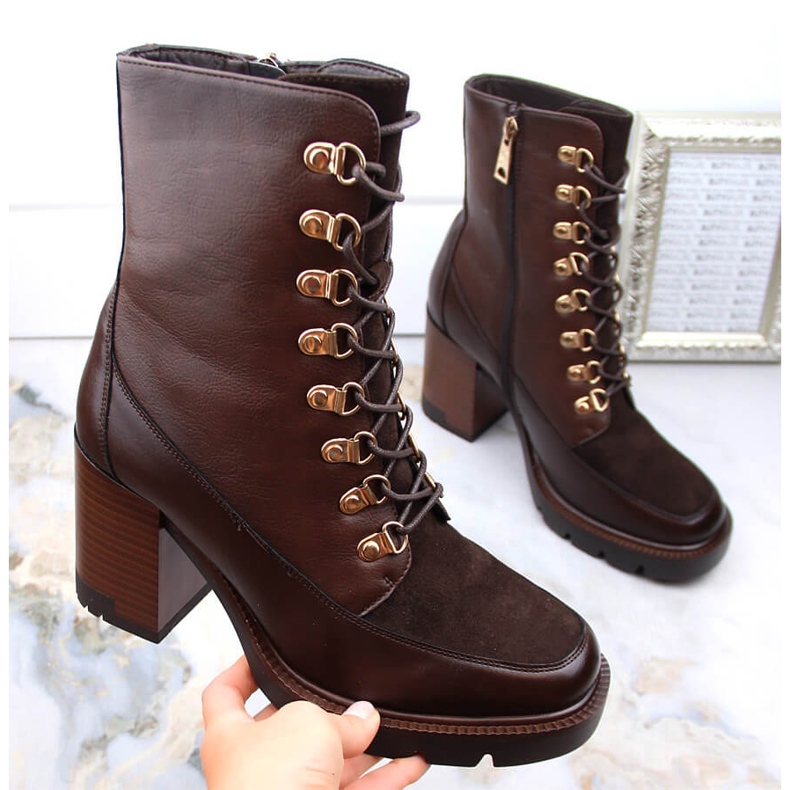 Botas femininas marrons com salto alto e plataforma, isoladas, Vinceza 58100 marrom 1