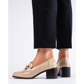 Sapatos de salto alto Shelovet bege envernizado 2