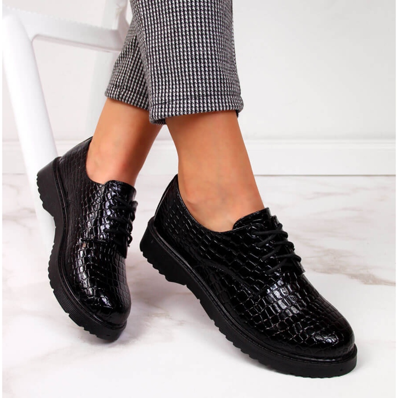 Sapatos oxford femininos lacados, pretos, T.Sokolski J23-324 1