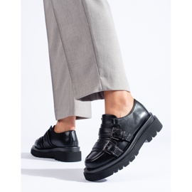 Sapatos pretos com sola grossa Shelovet 2