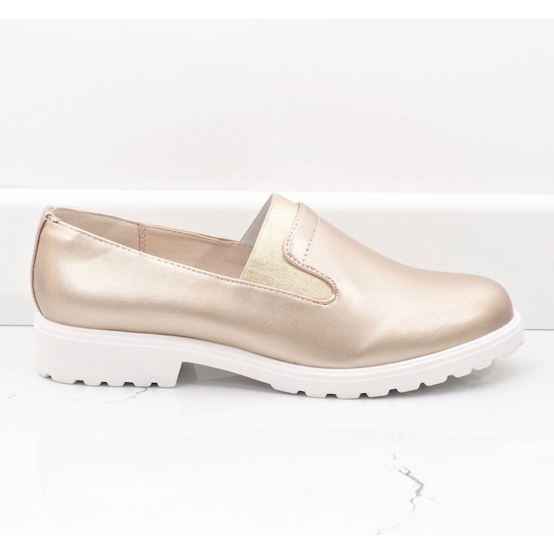 Sapatos deslizantes dourados na plataforma XC683-3 1