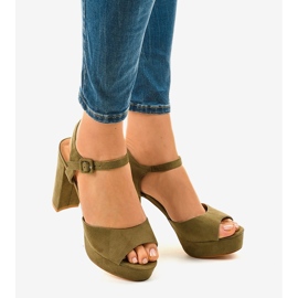 Sandálias verdes no poste de camurça AT-0660-L 1