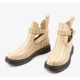 Botas bege com fivela Nillda 1