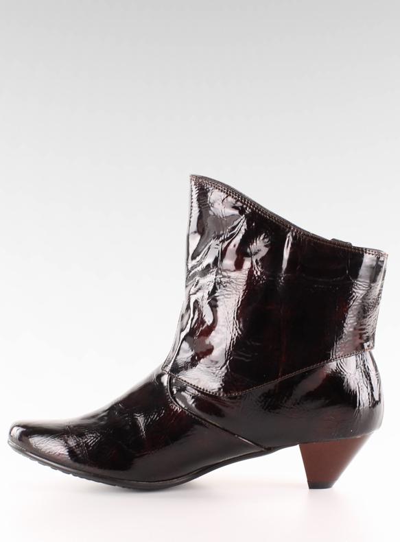 Botas com um arco 5196-3V marrom 2