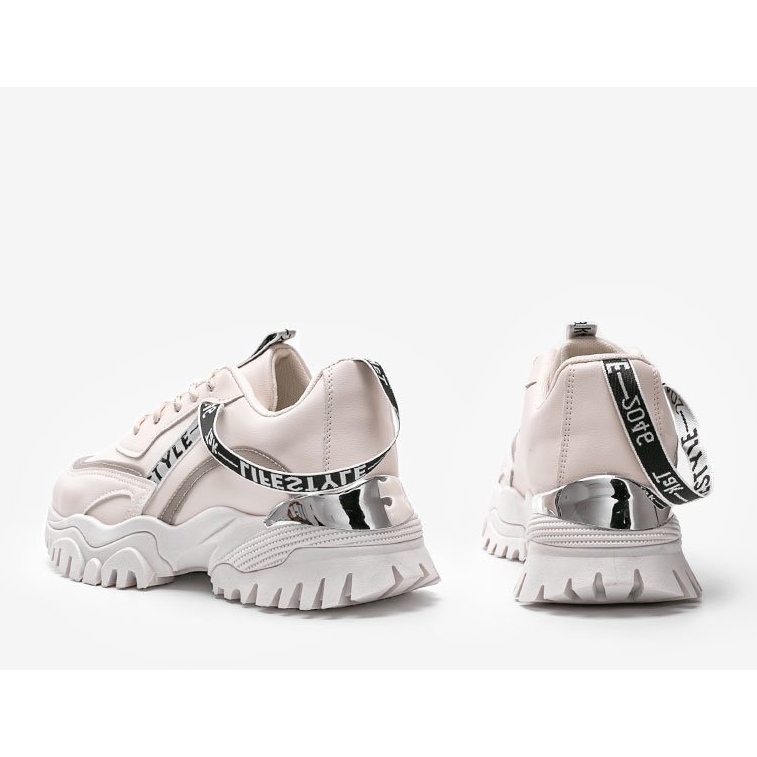 Tênis bege com sola grossa Claudia 1