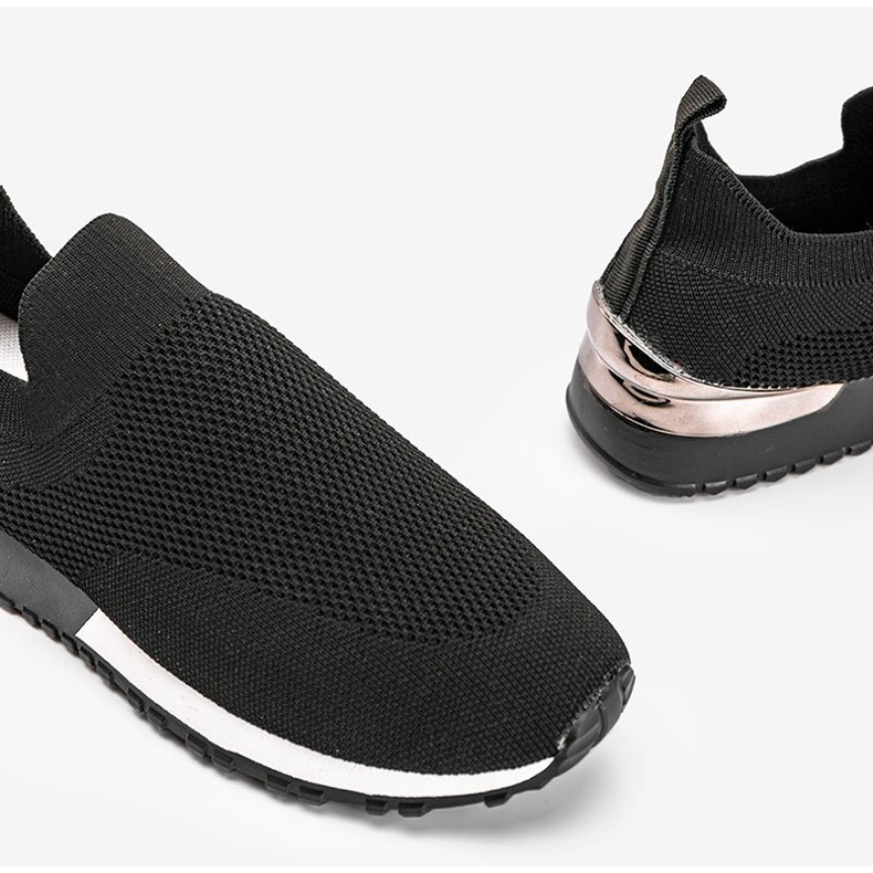 Tênis Preto Hazel 1