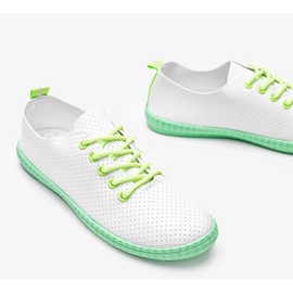 Deixe-me tênis branco perfurado 1