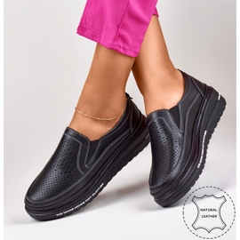 Sapatos femininos vazados em couro natural 7