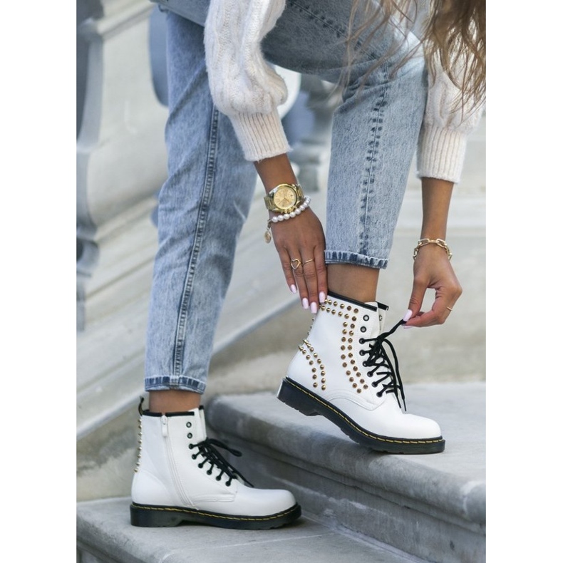 Sacos cravejados de Marten Branco 1