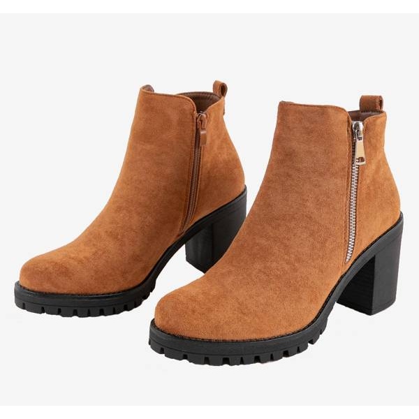 Botas de camelo no poste Tiny castanho 2