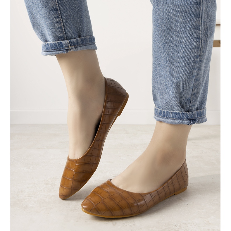 BM Bailarinas de camelo no padrão de pele de crocodilo Camilia castanho 1