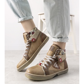 Tênis feminino bege de cano alto da Niente 1