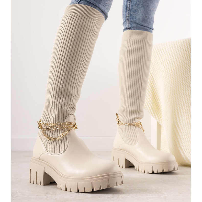 Botas bege com cano alto Cheers 2 Botas bege com cano alto Cheers 2