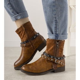 Botas marrons com tiara de Elffie cravejada marrom 1