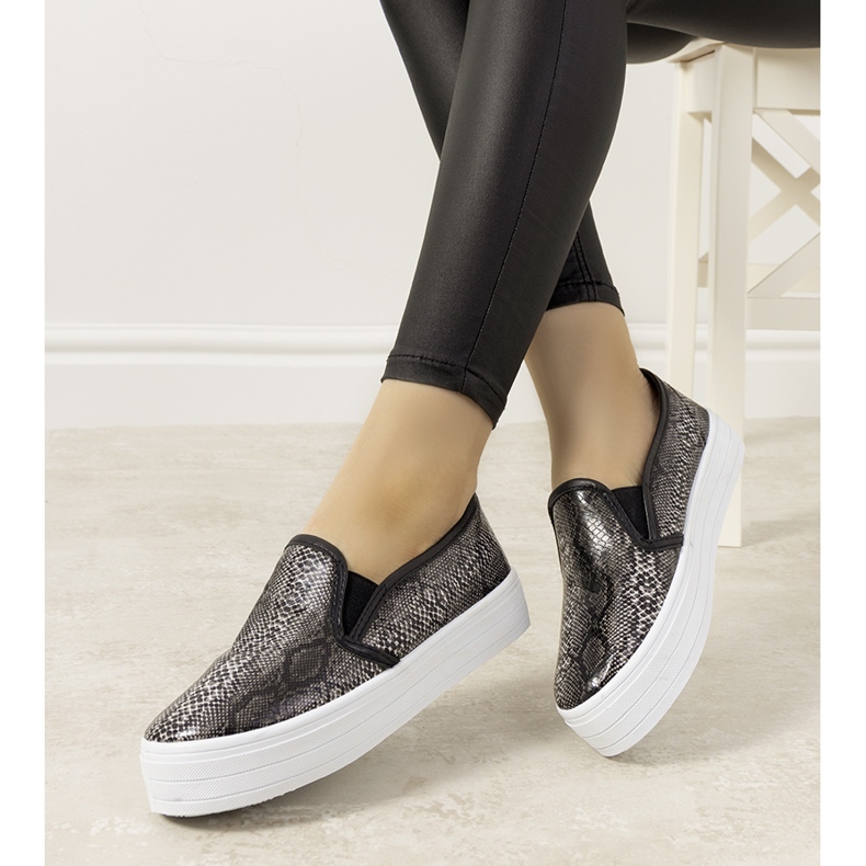 BM Tênis Grey Slip On Irving preto 1