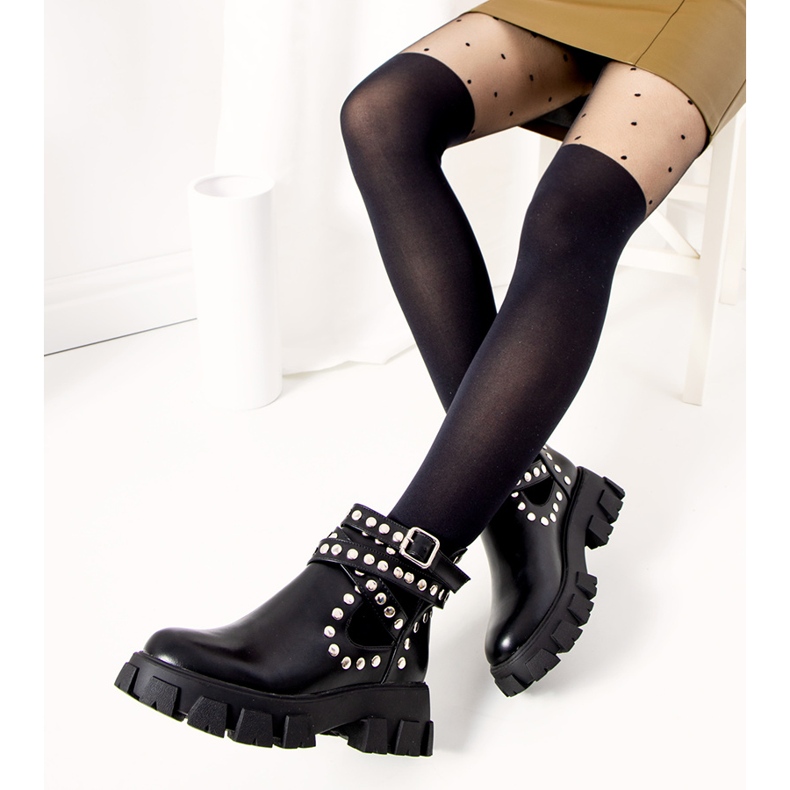 Botas pretas com tachas Kinney preto 1 Botas pretas com tachas Kinney preto 1