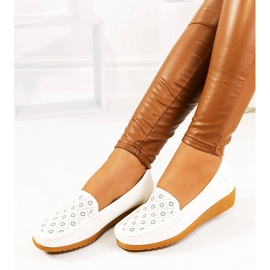 Mocassim branco Wendy's com salto 1
